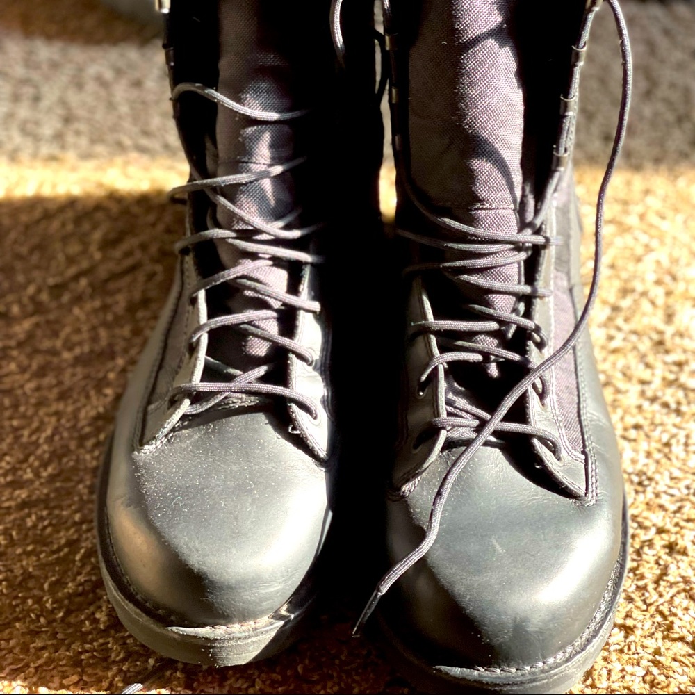 Danner Scorch Side-Zip 8” Danner Dry Black